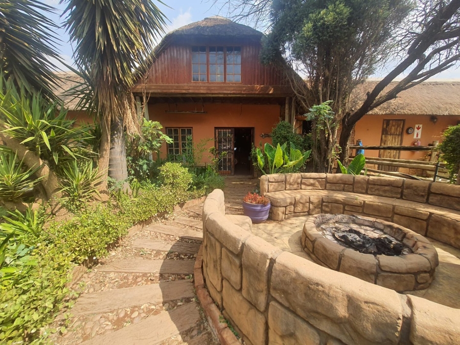 13 Bedroom Property for Sale in Hartbeespoort Rural North West